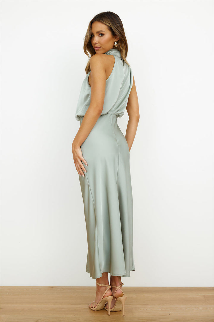 LARA - STRAHLENDES-ABENKLEID
