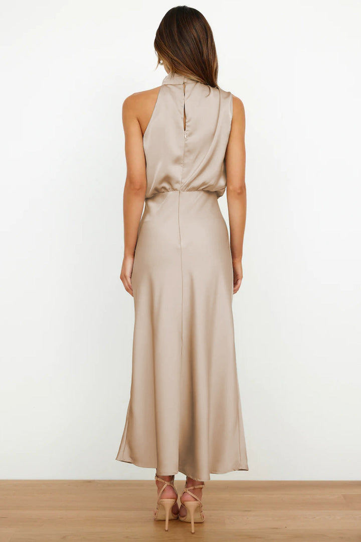 LARA - STRAHLENDES-ABENKLEID