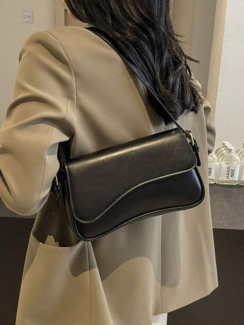 PIA - SCHULTERTASCHE