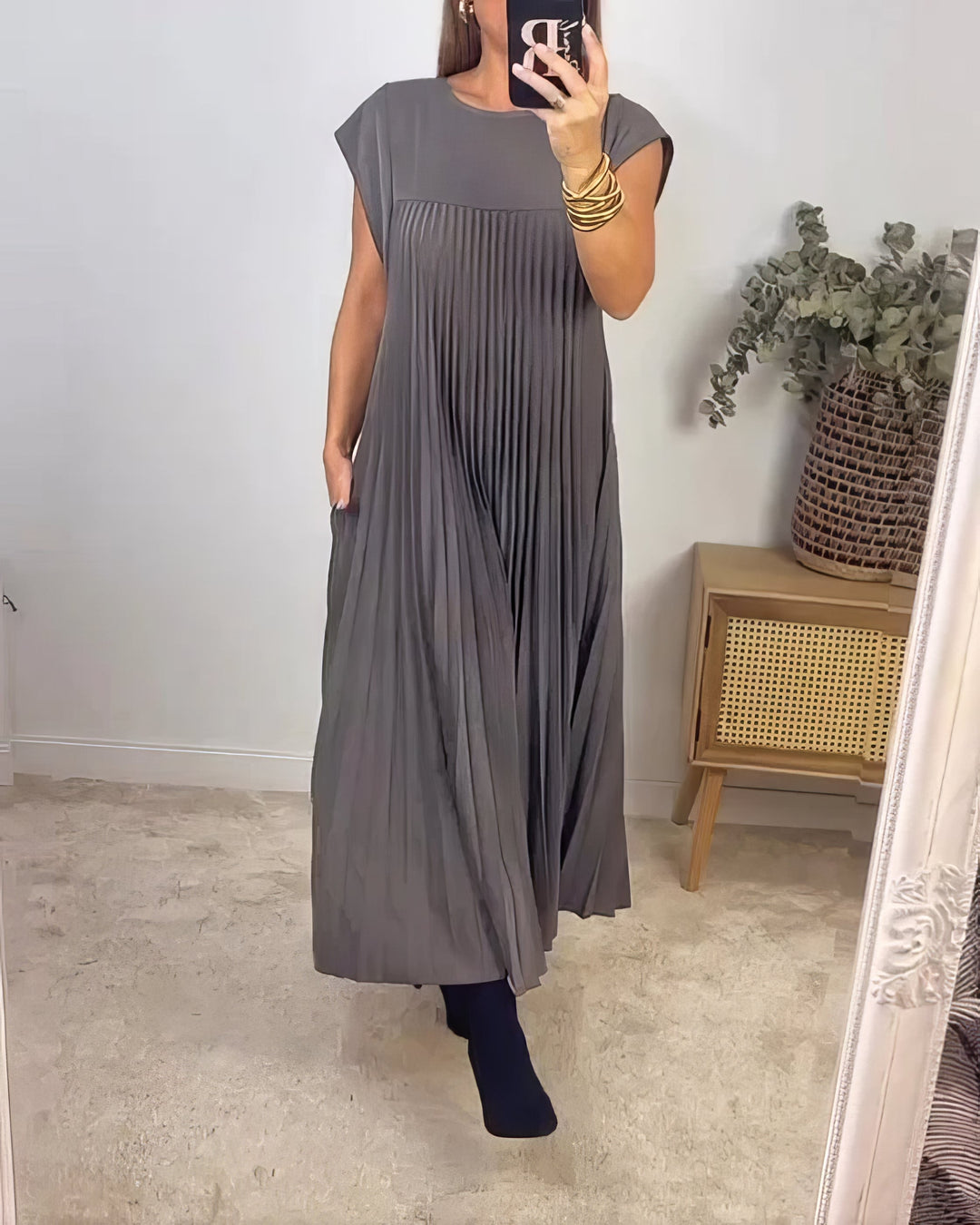 LIVIA - PLISSIERTE TRÄGERKLEID